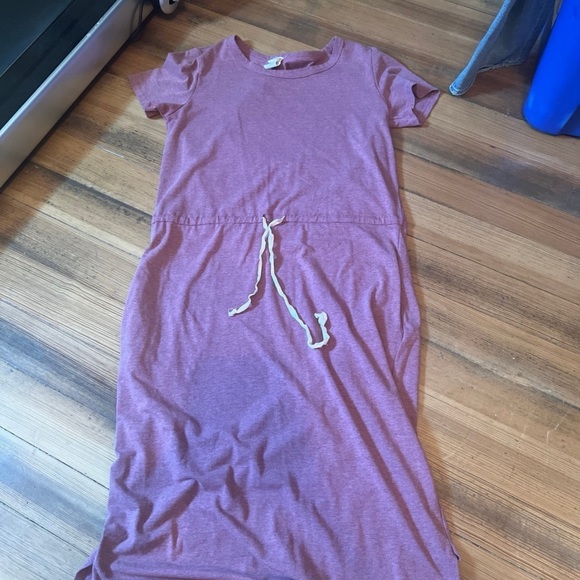 Mauve t shirt dress. - Picture 3 of 5